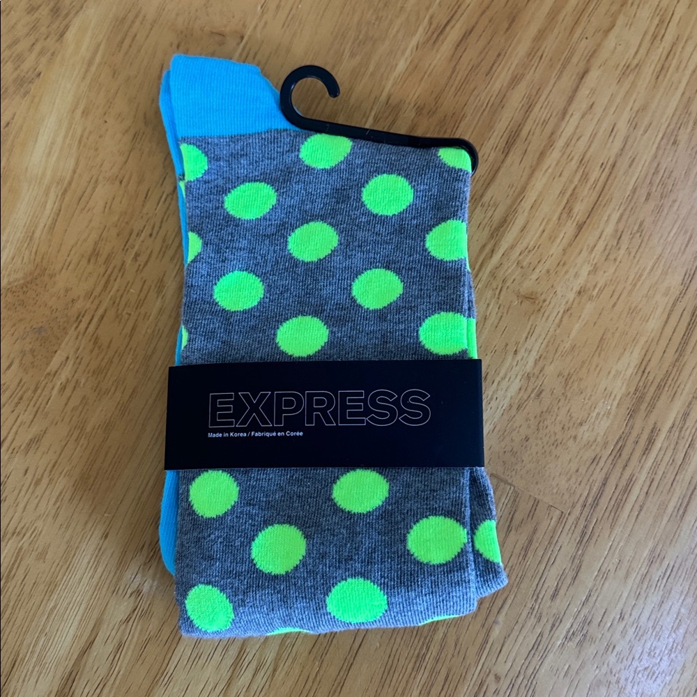 🎁NWT Express Socks Blue Grey and Neon Shoe Size 8-12
